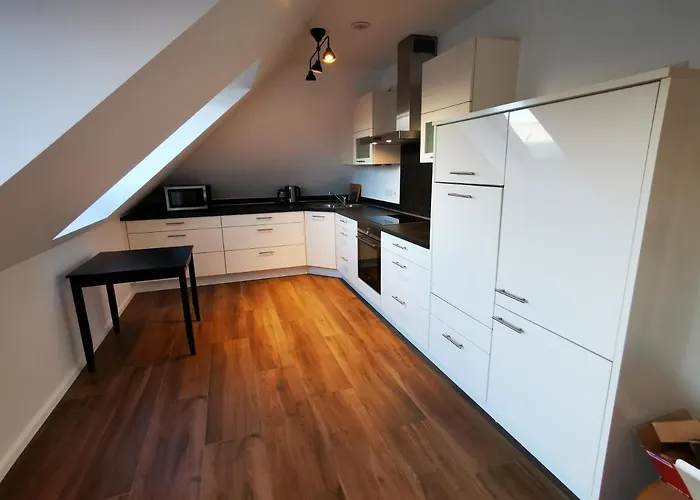 Moderne Landhaus-Ferienwohnung Mit Balkon