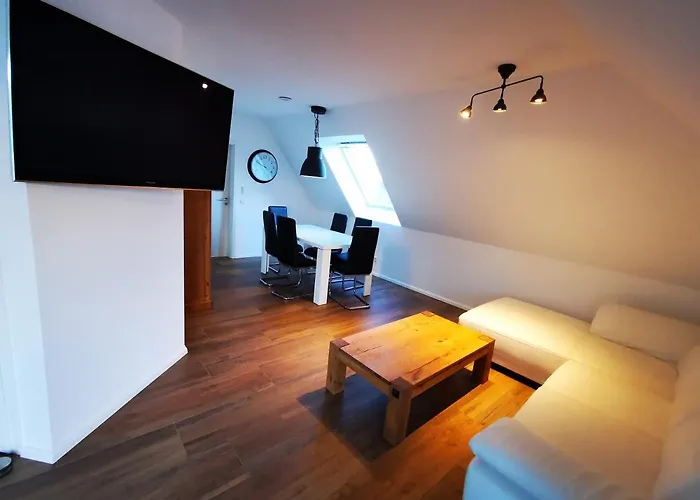 Moderne Landhaus-Ferienwohnung Mit Balkon