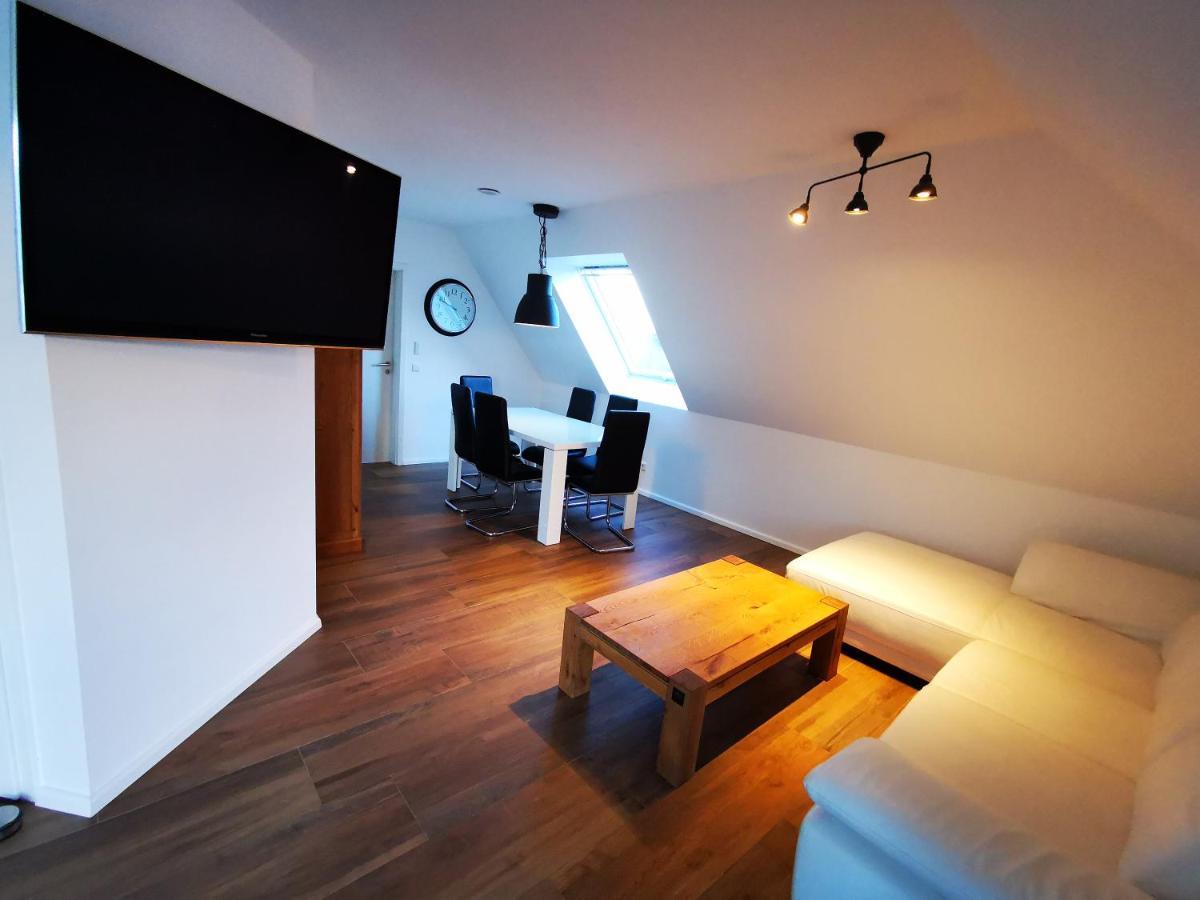 Moderne Landhaus-ferienwohnung Mit Balkon * Kempen